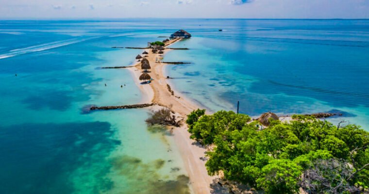 Descubre la belleza natural de Isla Mucura – Un paraíso caribeño por explorar