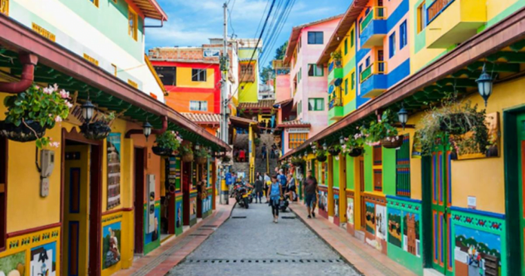 Descubre los mejores lugares turísticos de Medellín en Colombia